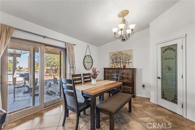 Detail Gallery Image 11 of 32 For 58350 Carlyle, Yucca Valley,  CA 92284 - 3 Beds | 2 Baths