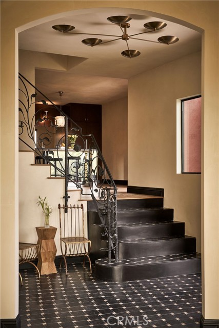 Detail Gallery Image 5 of 30 For 3761 Glenalbyn, Los Angeles,  CA 90065 - 3 Beds | 3 Baths