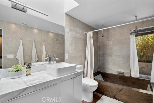 Detail Gallery Image 13 of 30 For 23809 Friar St, Woodland Hills,  CA 91367 - 3 Beds | 2 Baths