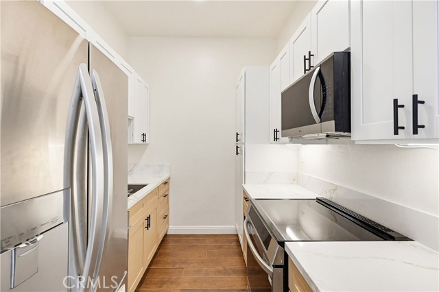 Detail Gallery Image 10 of 23 For 8328 Regents Rd 1f,  San Diego,  CA 92122 - 1 Beds | 1 Baths