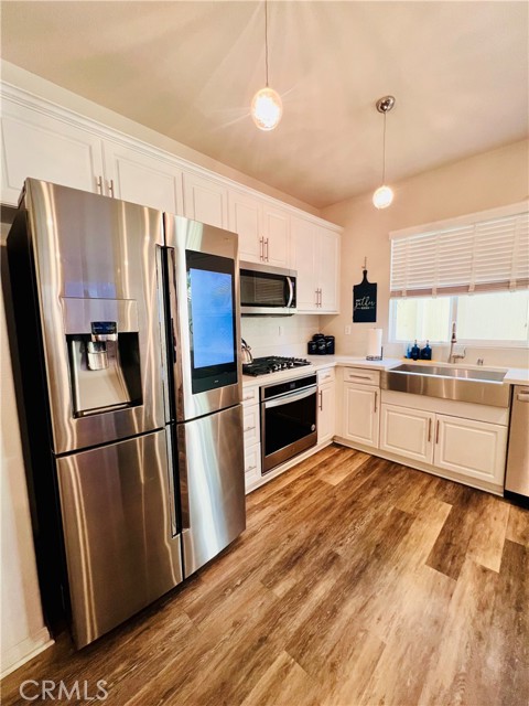 1401 Turin Lane, Los Angeles CA: https://media.crmls.org/medias/e0d85dbe-6a06-4a3f-9598-ed6ee6d83dd0.jpg
