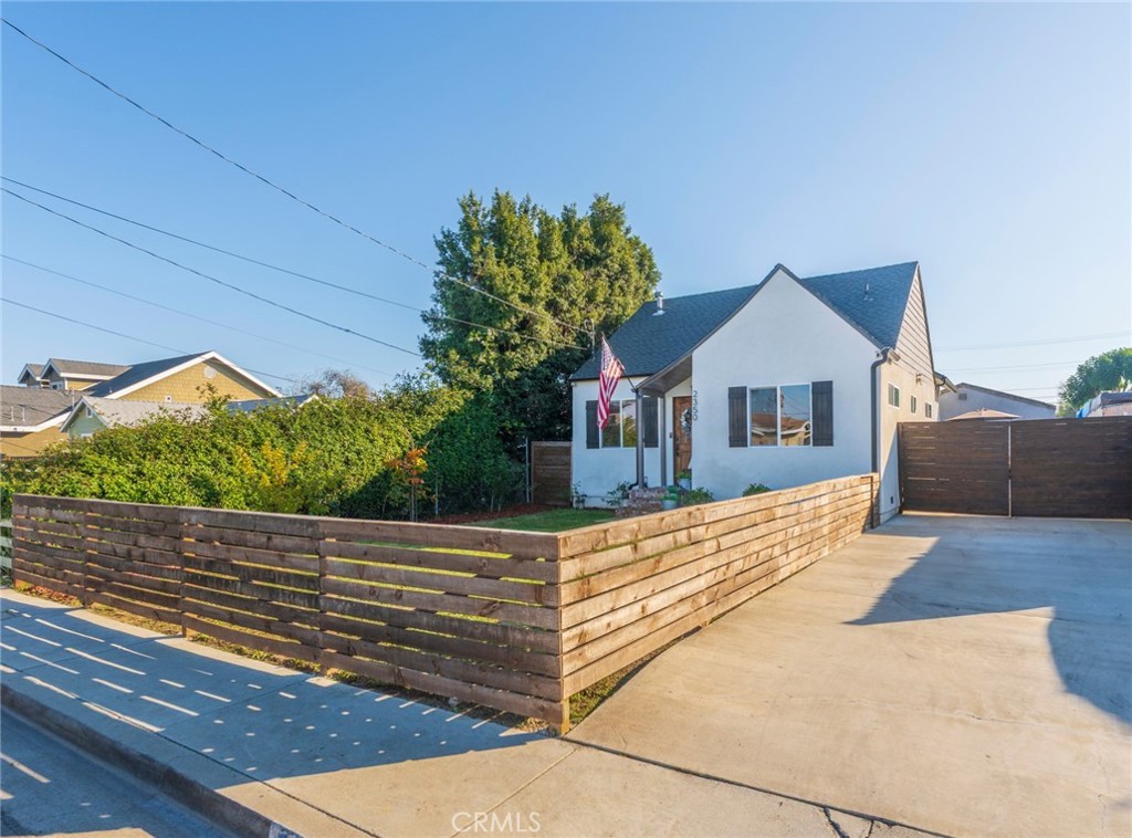 MLS #SB25268528 image #1