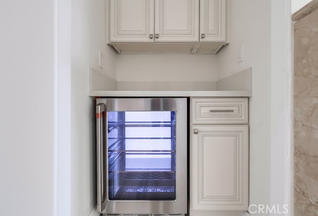3200 La Rotonda Drive, Rancho Palos Verdes CA: https://media.crmls.org/medias/e0d8c7e2-79f7-4daf-a887-8de45f290266.jpg