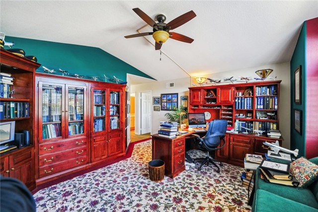 Detail Gallery Image 16 of 48 For 32186 Placer Belair, Temecula,  CA 92591 - 4 Beds | 3 Baths