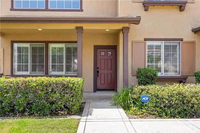 14181 Vai Brothers Drive, Rancho Cucamonga CA: https://media.crmls.org/medias/e0d8d5d9-252c-4588-883f-5ea998179914.jpg