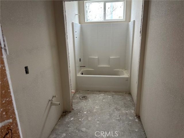 Detail Gallery Image 5 of 11 For 464 Aaron Ct, Atwater,  CA 95301 - 4 Beds | 3 Baths