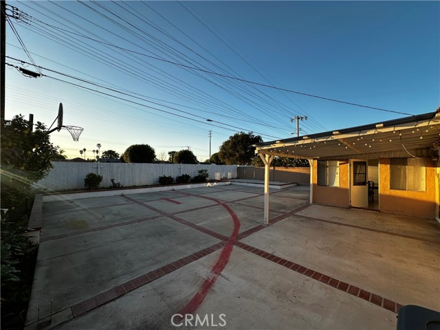 Detail Gallery Image 25 of 29 For 17475 Santa Lucia, Fountain Valley,  CA 92708 - 5 Beds | 3 Baths