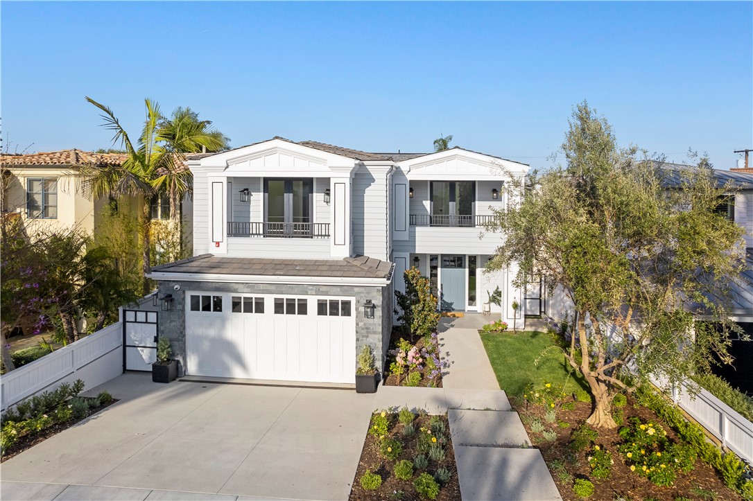 2100 John St, Manhattan Beach, California 90266, 5 Bedrooms Bedrooms, ,5 BathroomsBathrooms,Residential,Sold,John St,SB22075527