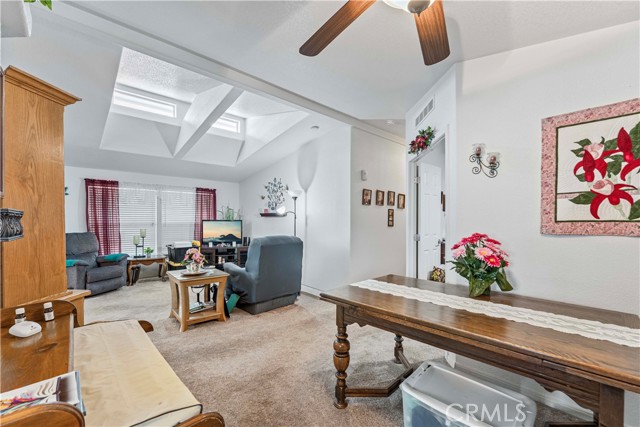 10210 Base Line Road, Rancho Cucamonga CA: https://media.crmls.org/medias/e0d9be8e-6c2d-4d0a-bf62-5db10cd9db65.jpg