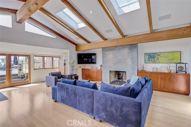 3205 Bayview Drive, Manhattan Beach, California 90266, 5 Bedrooms Bedrooms, ,5 BathroomsBathrooms,Residential,For Sale,Bayview,SB26067701