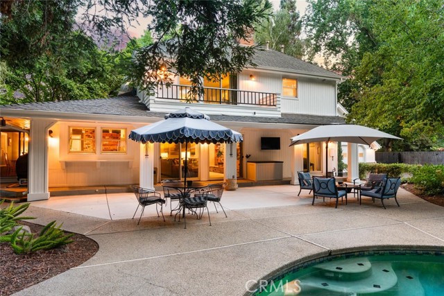1624 Bidwell Avenue, Chico CA: https://media.crmls.org/medias/e0db27e3-82f4-4b92-8477-66a832043294.jpg