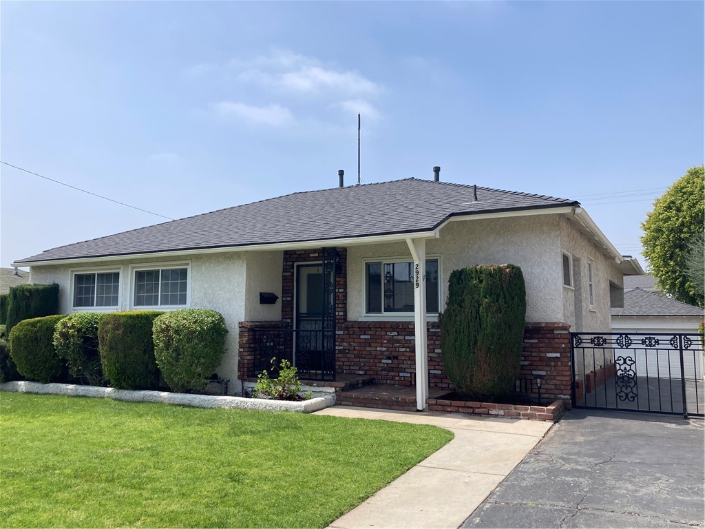 Detail Gallery Image 1 of 1 For 2929 N Lincoln St, Burbank,  CA 91504 - 3 Beds | 2 Baths