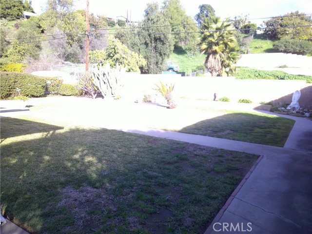 Detail Gallery Image 4 of 18 For 1116 N Old Mill, Azusa,  CA 91702 - 3 Beds | 2 Baths