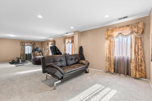 11868 Bunker Hill Drive, Rancho Cucamonga CA: https://media.crmls.org/medias/e0dc3866-1481-4905-8162-a6735c75d5c9.jpg