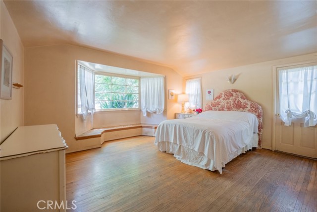 Detail Gallery Image 16 of 33 For 7725 Mcgroarty St, Tujunga,  CA 91042 - 2 Beds | 2 Baths