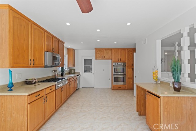 Detail Gallery Image 17 of 59 For 1736 Outpost Dr, Corona,  CA 92882 - 4 Beds | 2 Baths