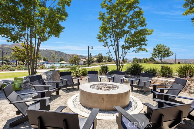 111 Juniper Drive, Rancho Mission Viejo CA: https://media.crmls.org/medias/e0dcd1d2-0ebd-43c0-9e61-1a8195fd059b.jpg