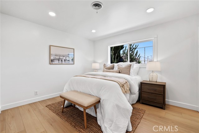 Detail Gallery Image 20 of 33 For 15801 Carrie Ln, Huntington Beach,  CA 92647 - 3 Beds | 2 Baths