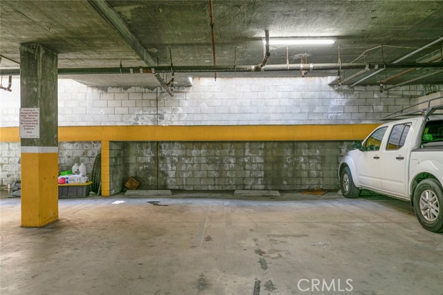 116 W Maple, Glendale CA: https://media.crmls.org/medias/e0ded75b-1747-4445-80db-54d01d35b828.jpg