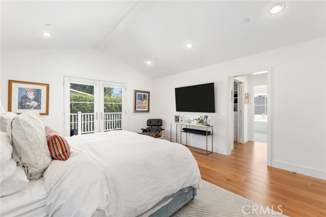 Detail Gallery Image 31 of 74 For 12181 Valleyheart Dr, Studio City,  CA 91604 - 4 Beds | 4/1 Baths