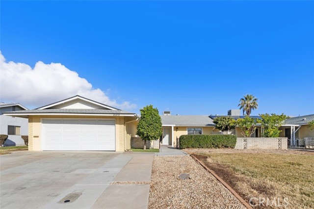 26434 Mccall Boulevard, Menifee CA: https://media.crmls.org/medias/e0dfeab9-5900-4948-9f96-9c3da8737a94.jpg