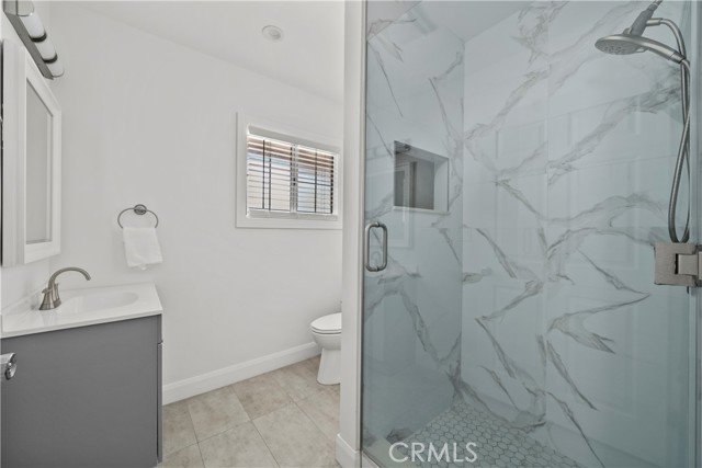 11440 Gothic Avenue, Granada Hills CA: https://media.crmls.org/medias/e0e02f08-0087-4d68-9995-68d43d1c3244.jpg