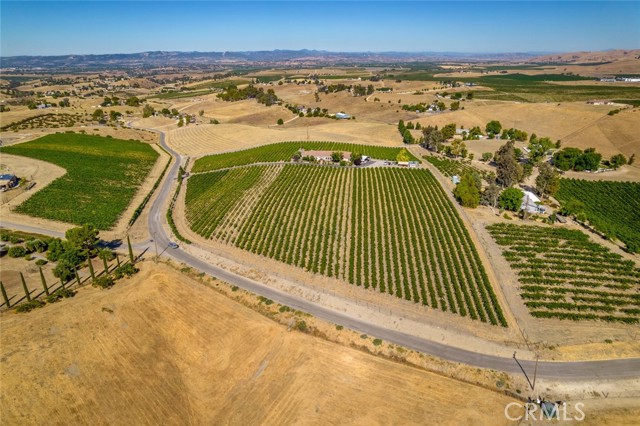 Detail Gallery Image 69 of 74 For 6172 Hawk Ridge Place, Paso Robles,  CA 93446 - 4 Beds | 3/1 Baths