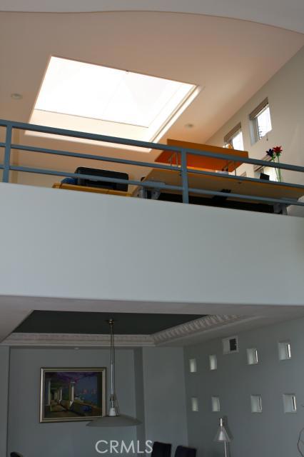 655 Longfellow Avenue, Hermosa Beach, California 90254, 3 Bedrooms Bedrooms, ,2 BathroomsBathrooms,Residential,Sold,Longfellow,S12012664