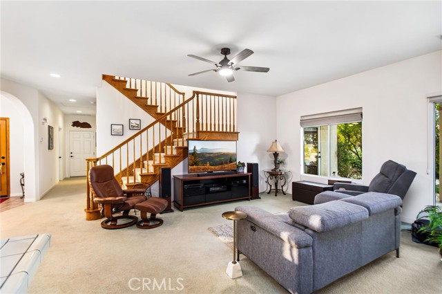 Detail Gallery Image 11 of 55 For 22410 Canyon Lake Dr, Canyon Lake,  CA 92587 - 3 Beds | 2/1 Baths