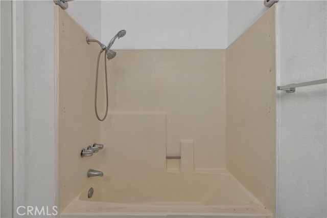 Detail Gallery Image 20 of 27 For 31311 the Old Rd #B,  Castaic,  CA 91384 - 3 Beds | 2/1 Baths