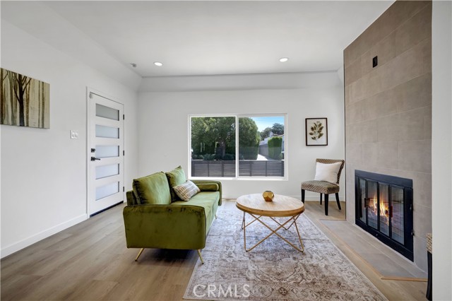 Detail Gallery Image 9 of 49 For 3515 S Norton, Los Angeles,  CA 90018 - 2 Beds | 3 Baths