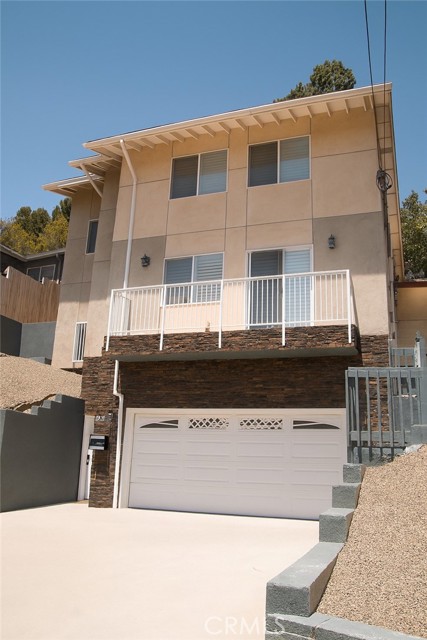 Detail Gallery Image 1 of 22 For 4215 Portola Ave, Los Angeles,  CA 90032 - 5 Beds | 3 Baths