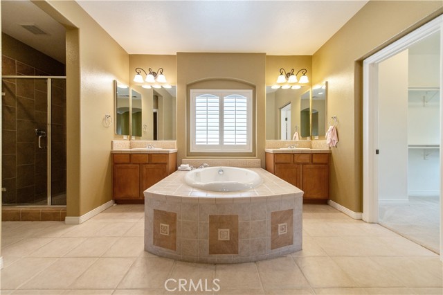 Detail Gallery Image 12 of 20 For 25 Blossom, Irvine,  CA 92620 - 4 Beds | 3 Baths