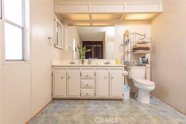 Detail Gallery Image 12 of 23 For 1550 Rimpau Ave #39,  Corona,  CA 92881 - 2 Beds | 2 Baths