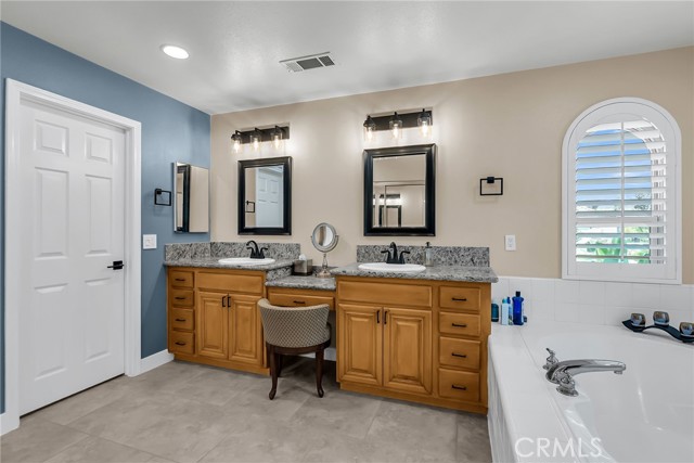 Detail Gallery Image 34 of 74 For 14207 Ashton Ln, Riverside,  CA 92508 - 4 Beds | 3/1 Baths