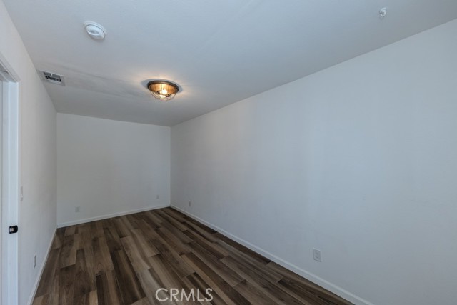 4712 Townsend Avenue, Los Angeles CA: https://media.crmls.org/medias/e0e8dbeb-94c1-4634-ae16-54a4bf8d38f6.jpg