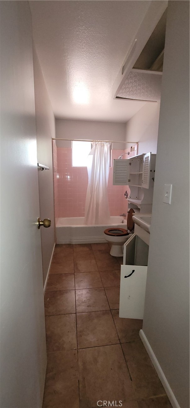 Detail Gallery Image 13 of 15 For 6201 Bel Aire Way, Bakersfield,  CA 93309 - 2 Beds | 1 Baths