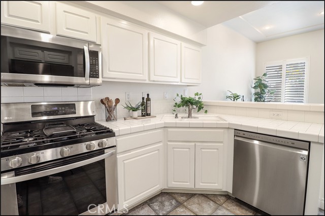 Detail Gallery Image 9 of 28 For 92 Carlsbad Ln, Aliso Viejo,  CA 92656 - 2 Beds | 2/1 Baths