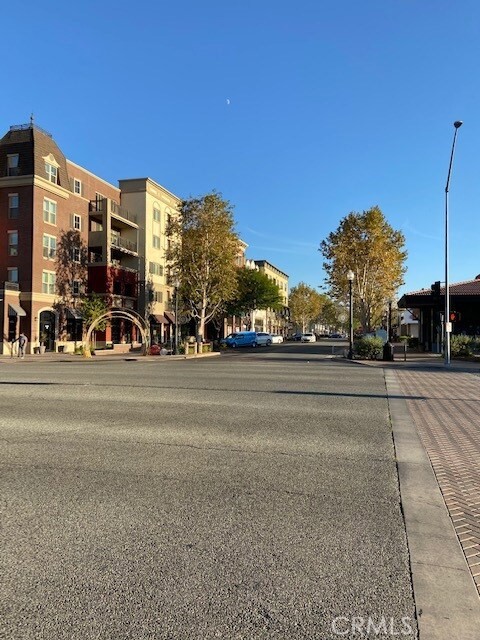  Commercial for Sale in Newhall, California