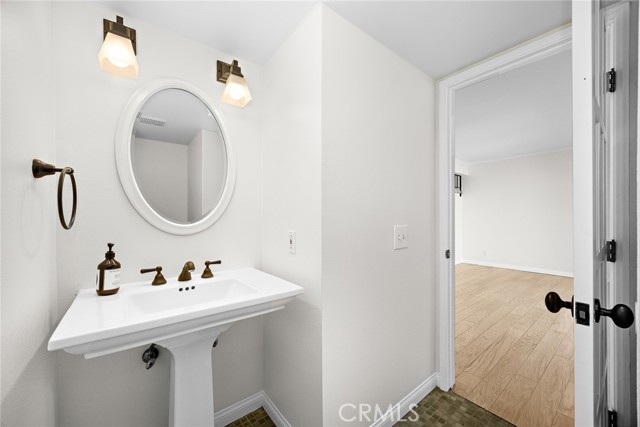 Detail Gallery Image 10 of 35 For 5141 Aspen Dr, Montclair,  CA 91763 - 3 Beds | 3 Baths