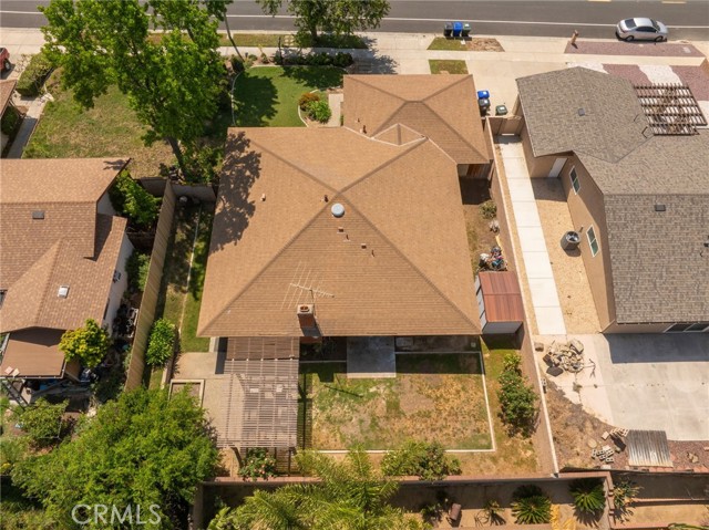 Image 36 of 44 For 22586 Main Street