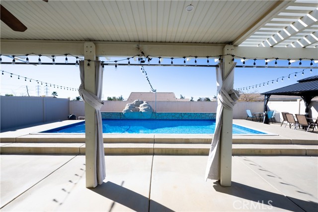 Detail Gallery Image 7 of 26 For 1521 Susan St, Beaumont,  CA 92223 - 4 Beds | 3 Baths