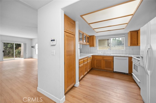 14412 1/2 Lemoli Street, Hawthorne CA: https://media.crmls.org/medias/e0ed97e8-71ce-403f-9996-e16c759cccd0.jpg