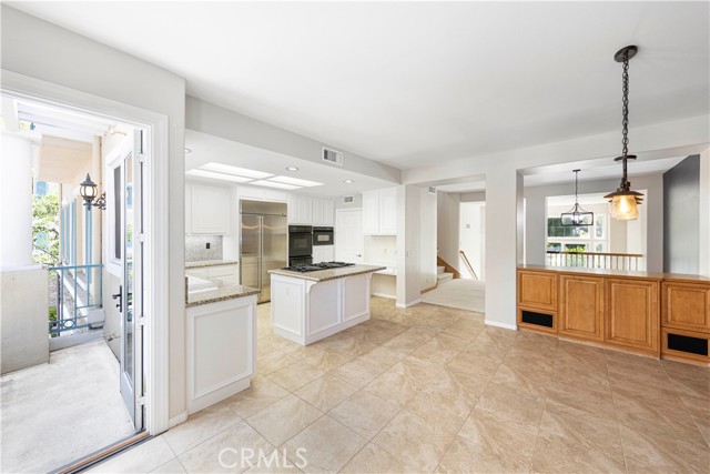 3 Chandon, Newport Coast CA: https://media.crmls.org/medias/e0edd859-f52c-4e21-8ad2-1c0d0242be9c.jpg
