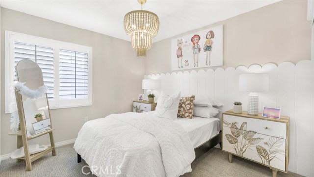 Detail Gallery Image 8 of 22 For 19279 Beech Grove St, Riverside,  CA 92507 - 3 Beds | 2/1 Baths