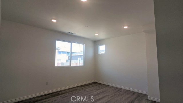 Detail Gallery Image 15 of 21 For 15115 Logos Ct, North Hills,  CA 91343 - 3 Beds | 3 Baths