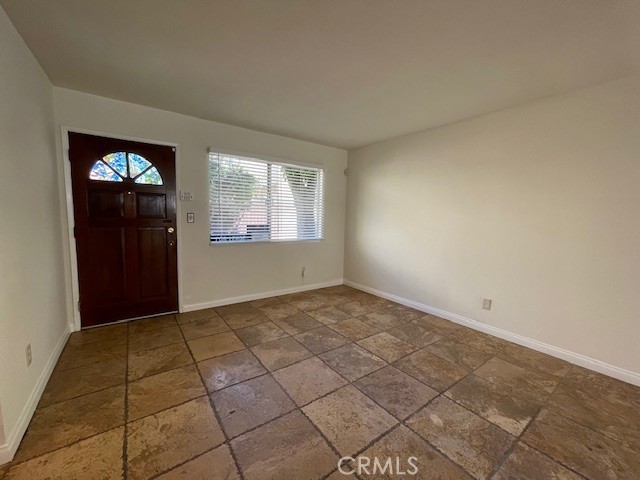 Detail Gallery Image 3 of 16 For 17135 Roscoe Blvd #4,  Northridge,  CA 91325 - 2 Beds | 1/1 Baths
