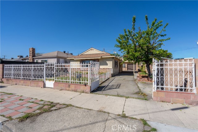 Detail Gallery Image 3 of 39 For 10817 Cantara St, Sun Valley,  CA 91352 - 2 Beds | 1 Baths