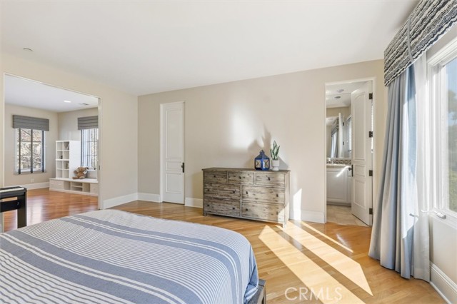 Detail Gallery Image 38 of 59 For 1852 Sharon, Santa Ana,  CA 92705 - 5 Beds | 4/1 Baths