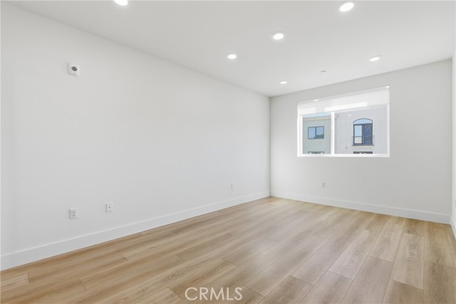 Detail Gallery Image 14 of 16 For 12078 Guerin St #408,  Studio City,  CA 91604 - 3 Beds | 2 Baths